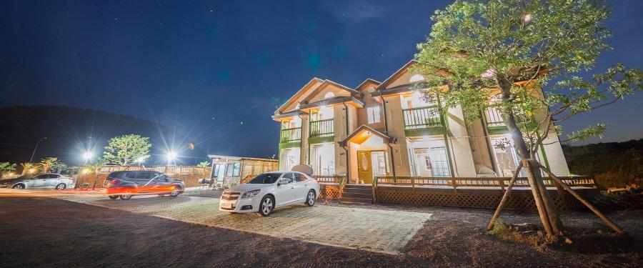 Red Windmill Pension 済州市 エクステリア 写真