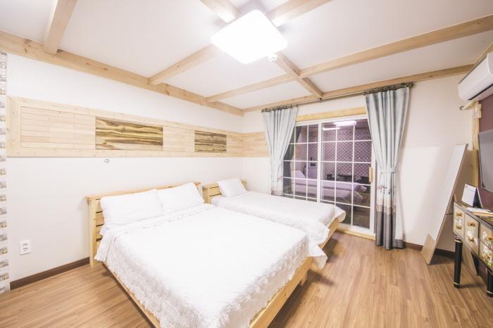 Red Windmill Pension 済州市 エクステリア 写真